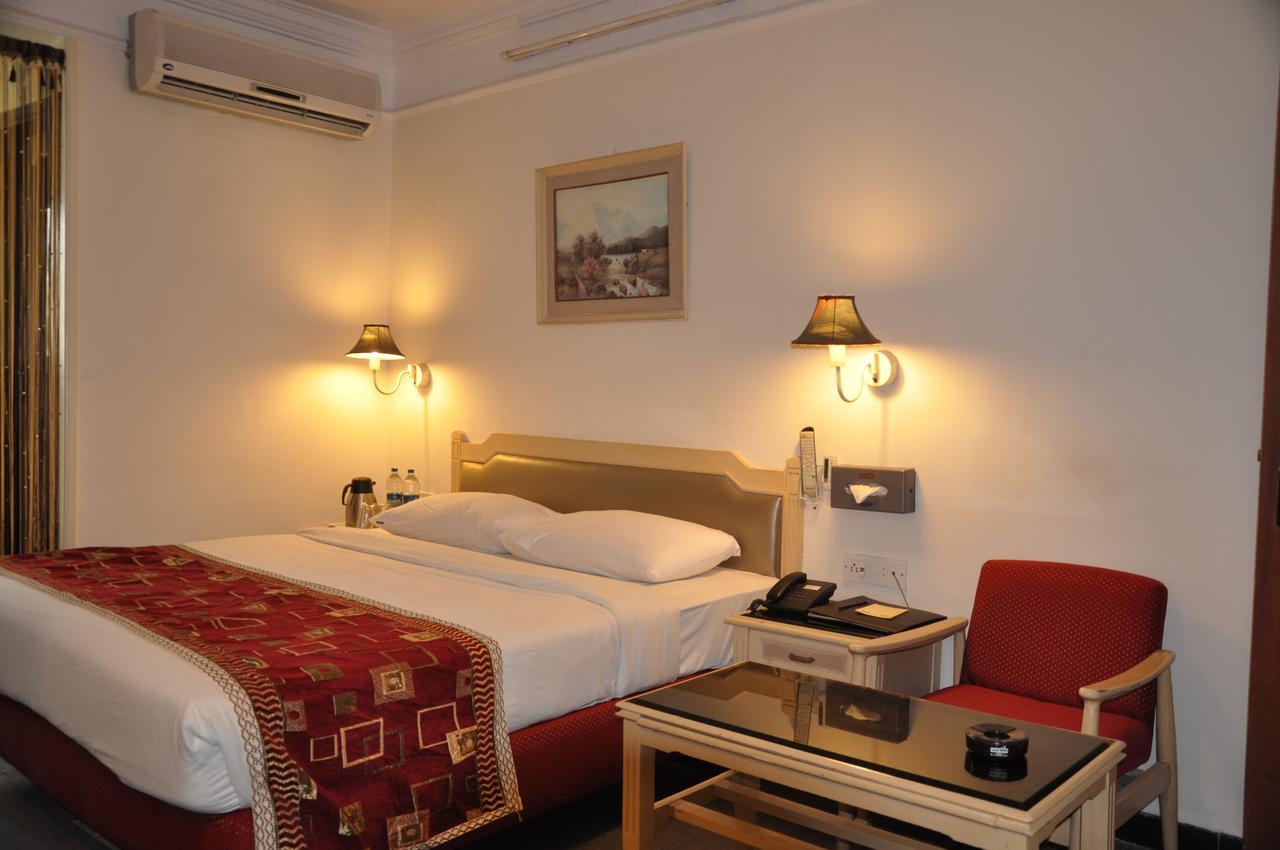 Hotel Sovereign Daman Ngoại thất bức ảnh