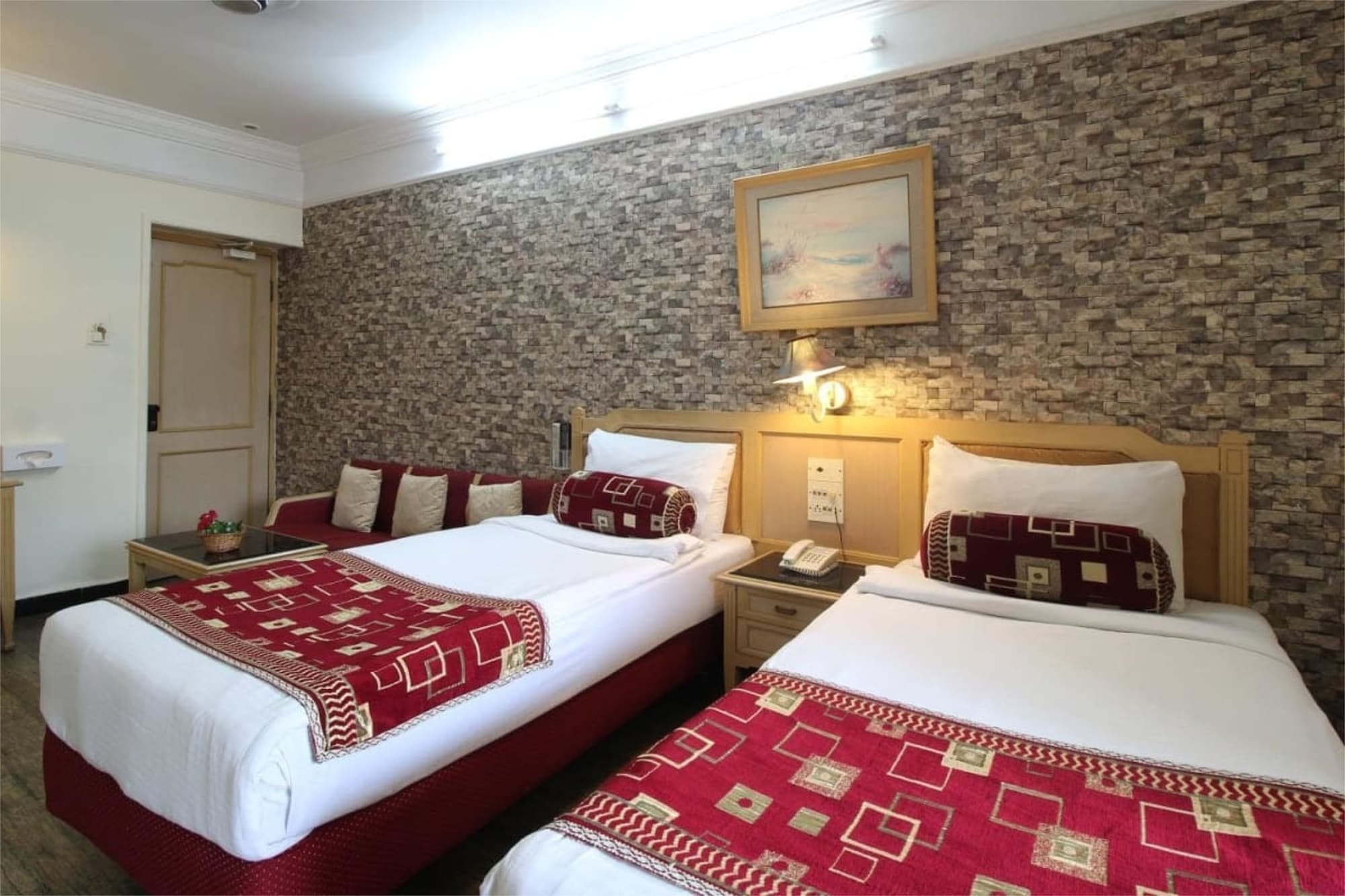 Hotel Sovereign Daman Ngoại thất bức ảnh