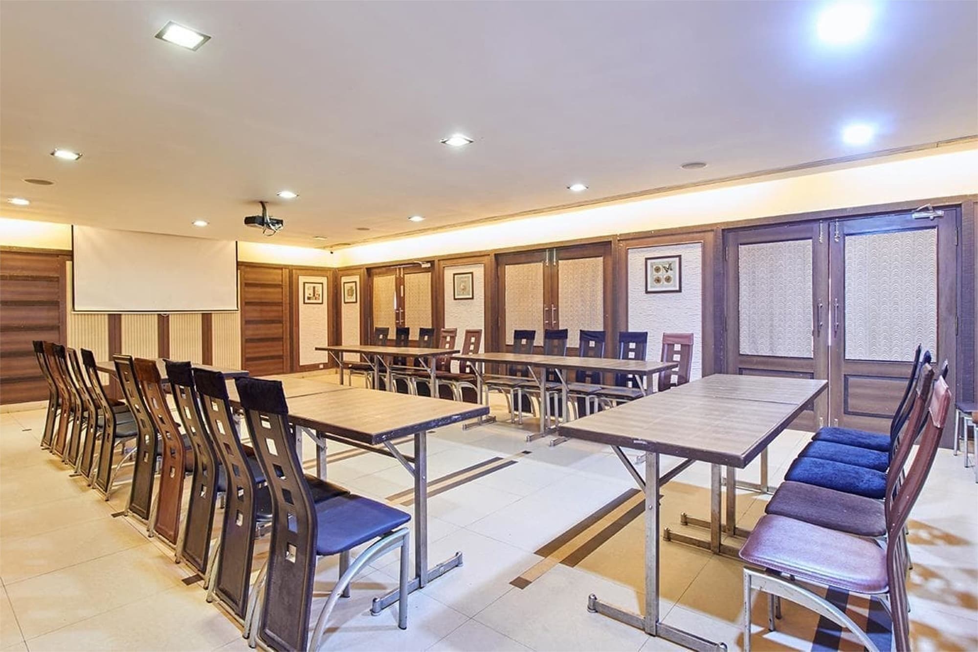 Hotel Sovereign Daman Ngoại thất bức ảnh